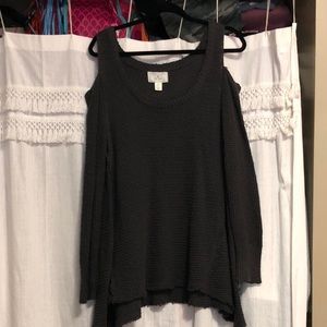 Grey cut out shoulder sweater with frayed ends